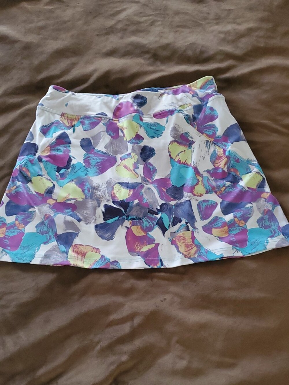 TITLE NINE Floral Diamalete Performance Skort - Picture 3 of 9